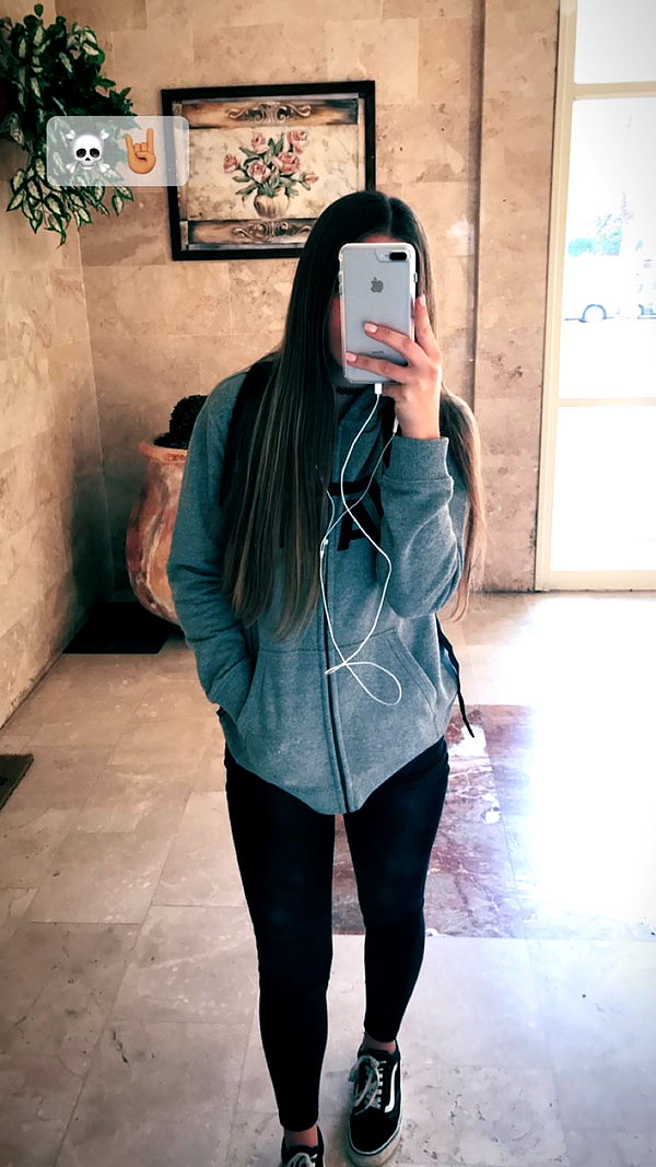 daniella_zeldis instagram image archive image