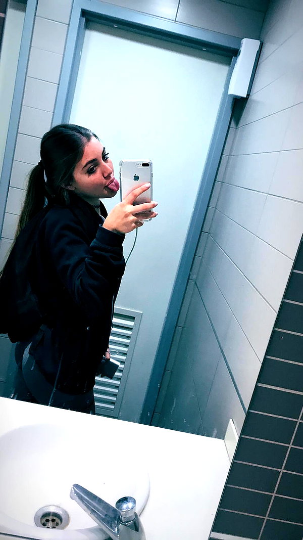 daniella_zeldis instagram image archive image