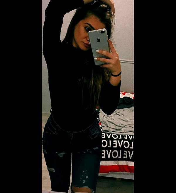 daniella_zeldis instagram image archive image