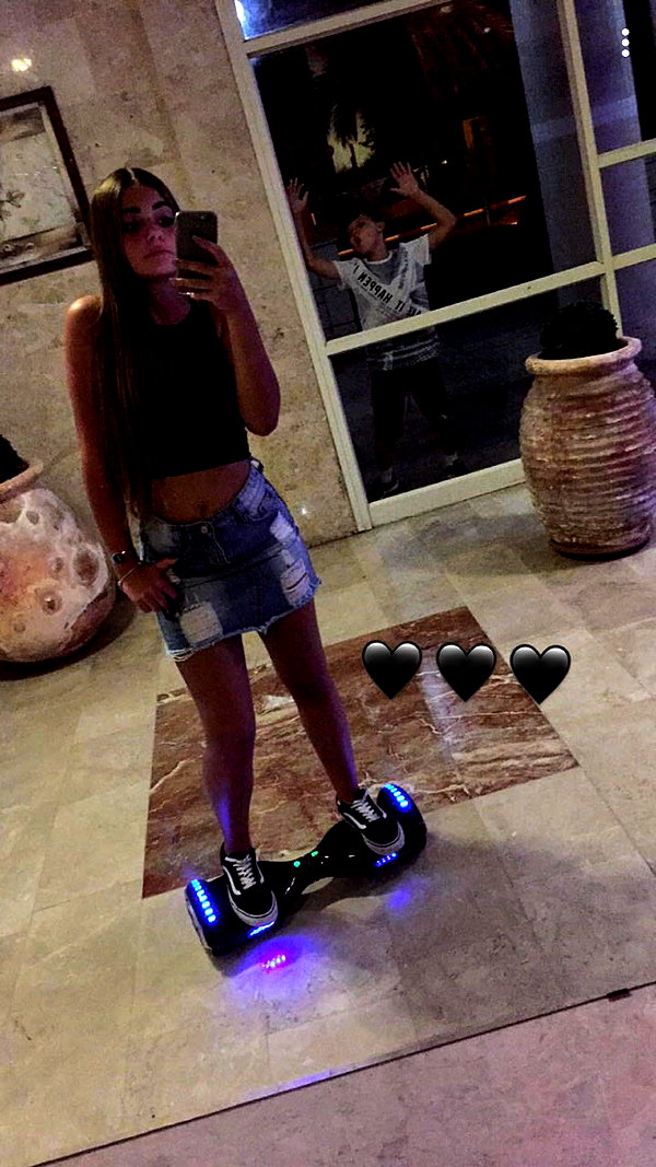 daniella_zeldis instagram image archive image
