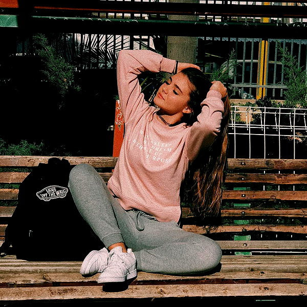 daniella_zeldis instagram image archive image