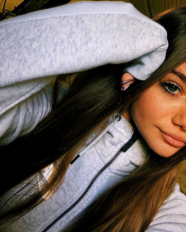 daniella_zeldis instagram image archive image
