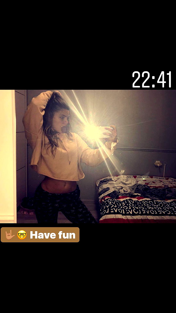 daniella_zeldis instagram image archive image