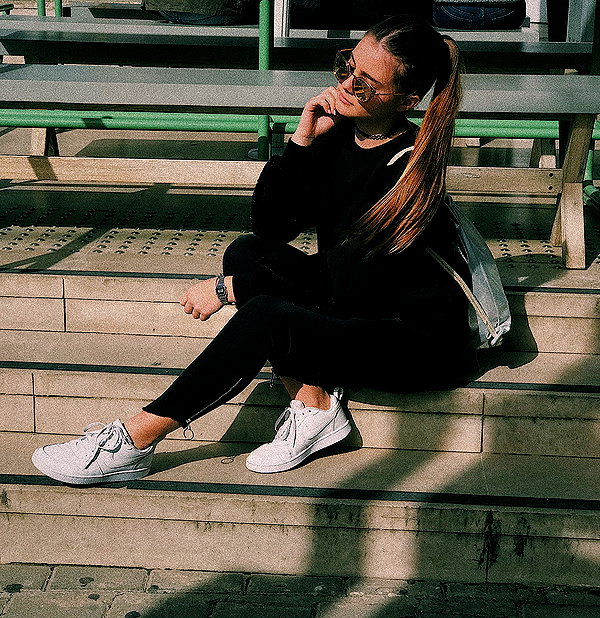 daniella_zeldis instagram image archive image