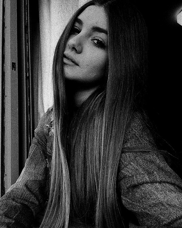 daniella_zeldis instagram image archive image