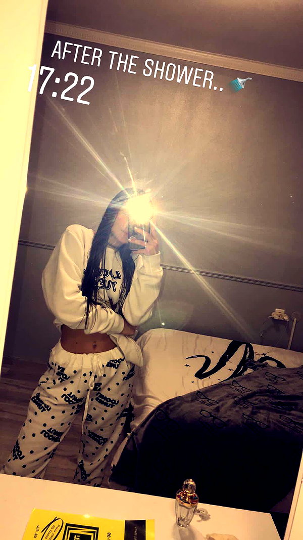 daniella_zeldis instagram image archive image