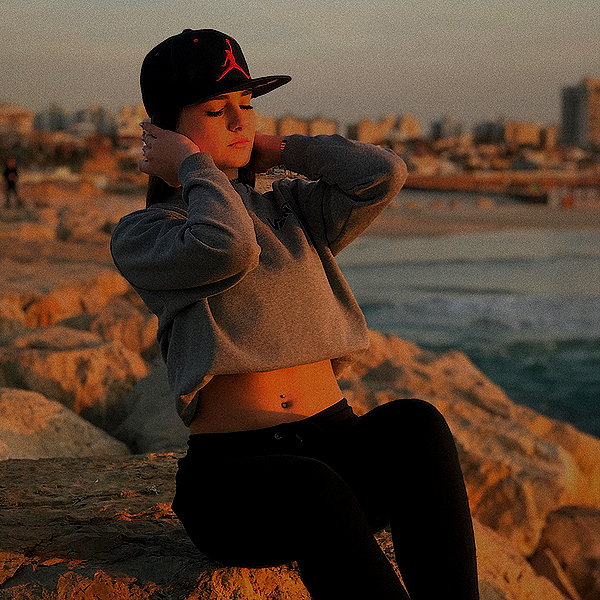 daniella_zeldis instagram image archive image