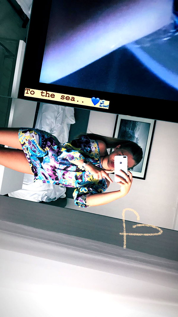 daniella_zeldis instagram image archive image
