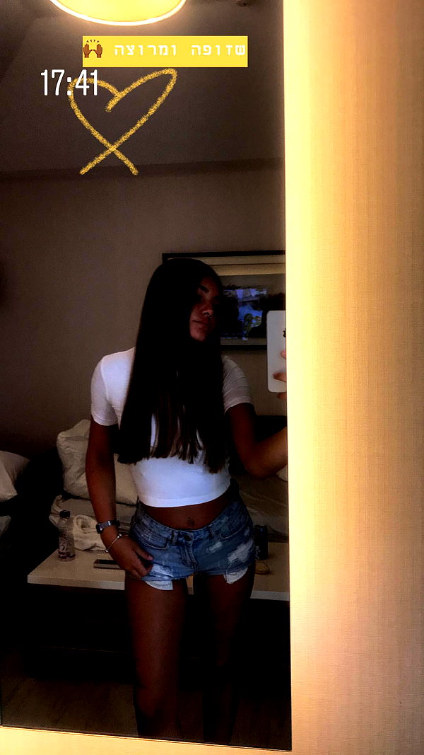 daniella_zeldis instagram image archive image