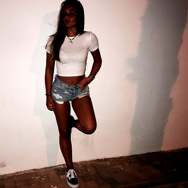 daniella_zeldis instagram image archive image
