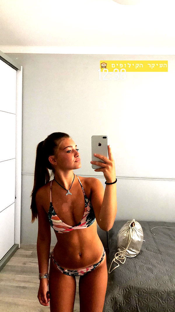 daniella_zeldis instagram image archive image
