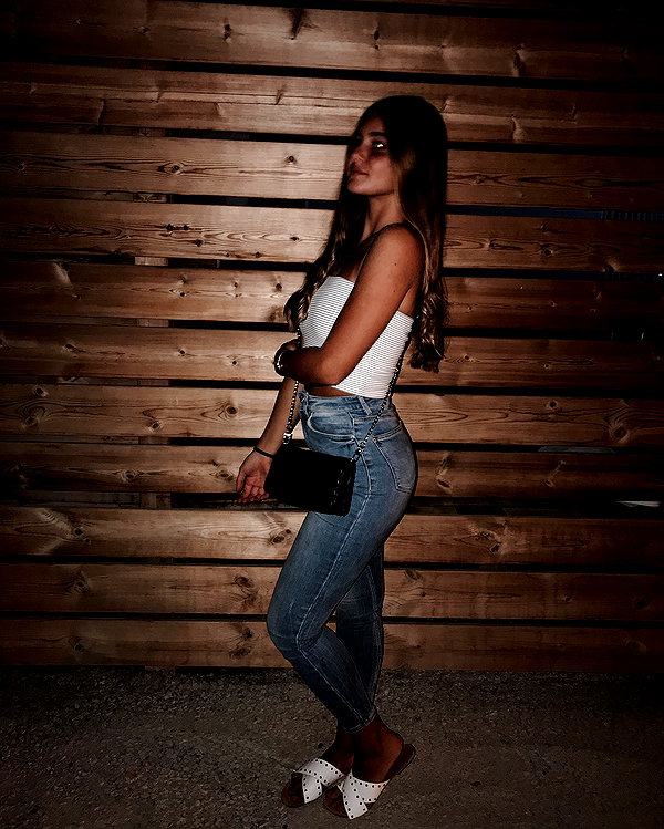 daniella_zeldis instagram image archive image