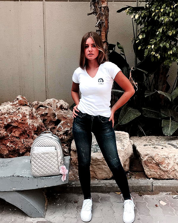 daniella_zeldis instagram image archive image