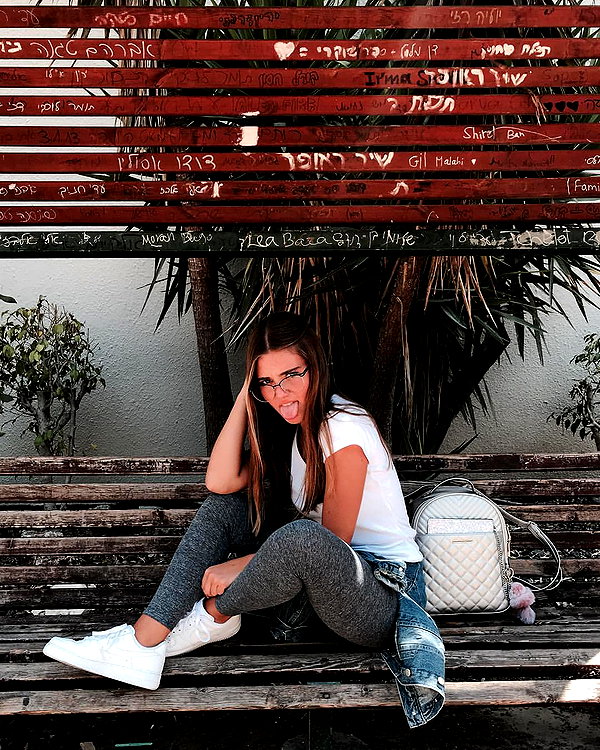 daniella_zeldis instagram image archive image