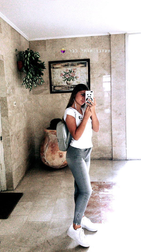 daniella_zeldis instagram image archive image