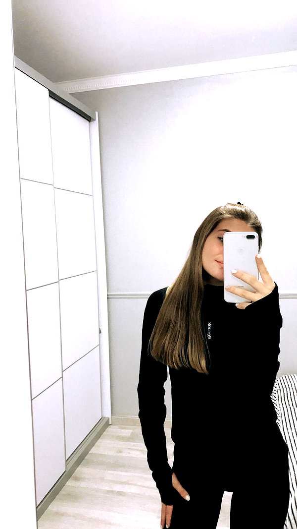 daniella_zeldis instagram image archive image
