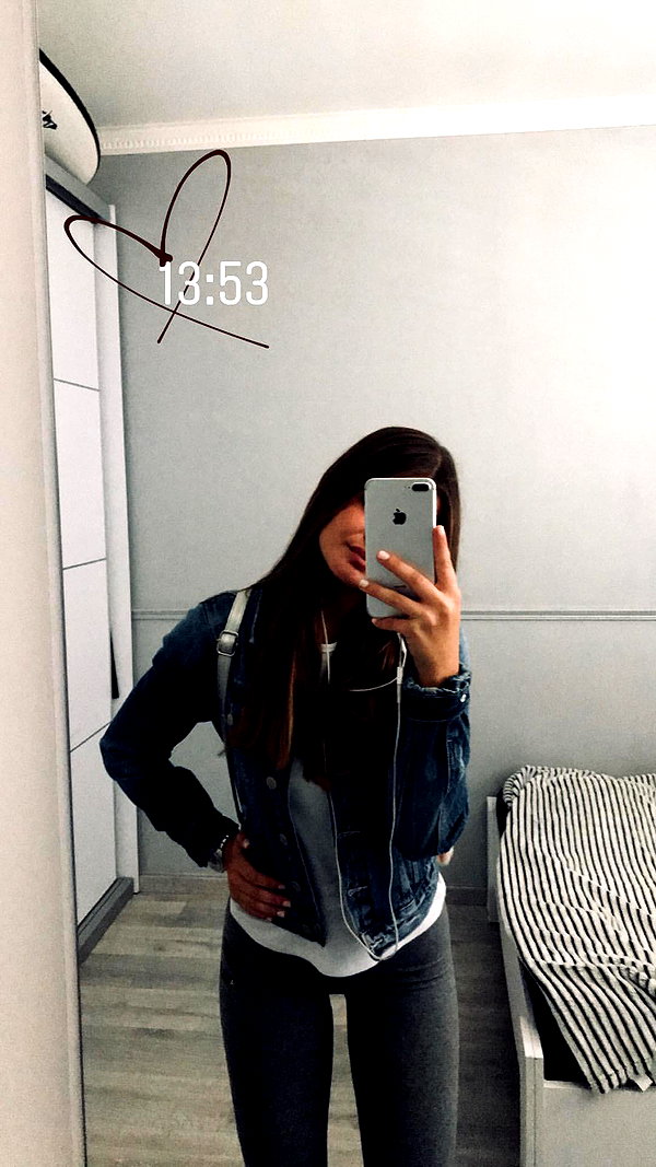 daniella_zeldis instagram image archive image