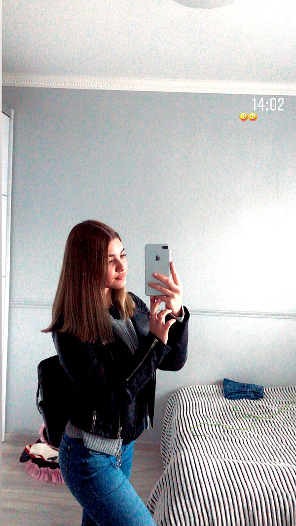 daniella_zeldis instagram image archive image