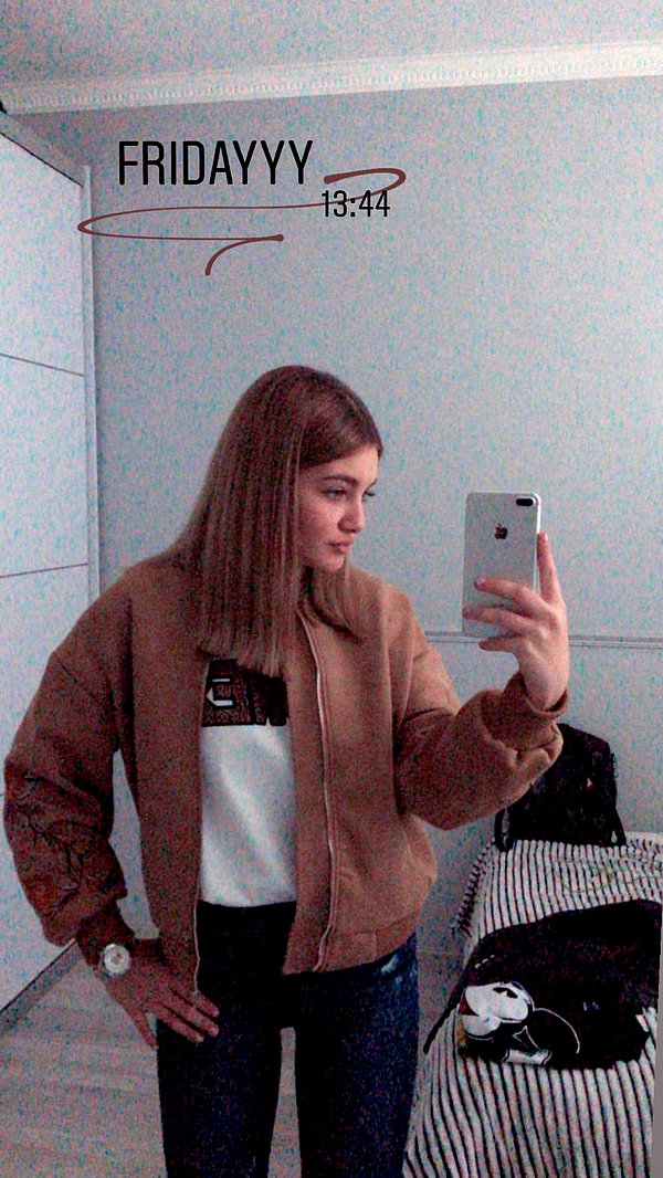 daniella_zeldis instagram image archive image