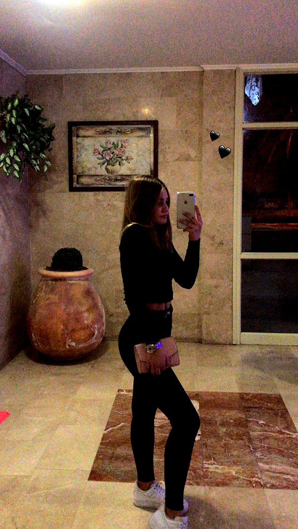 daniella_zeldis instagram image archive image