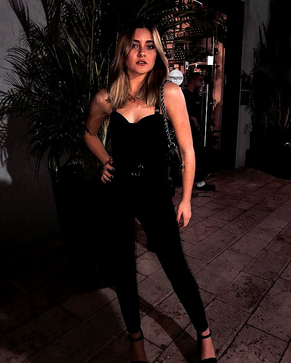 daniella_zeldis instagram image archive image