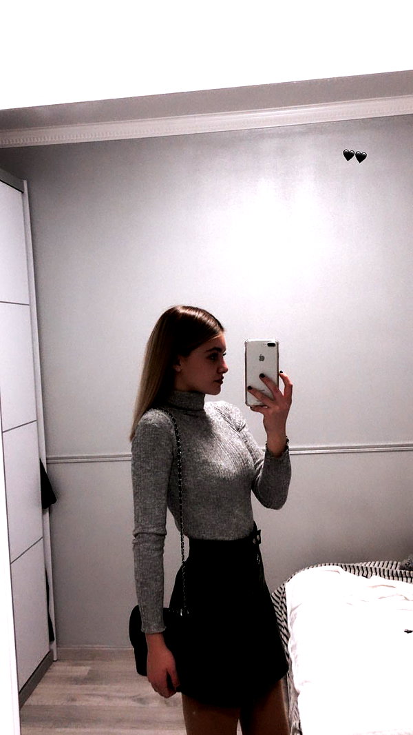 daniella_zeldis instagram image archive image