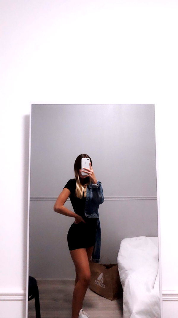 daniella_zeldis instagram image archive image