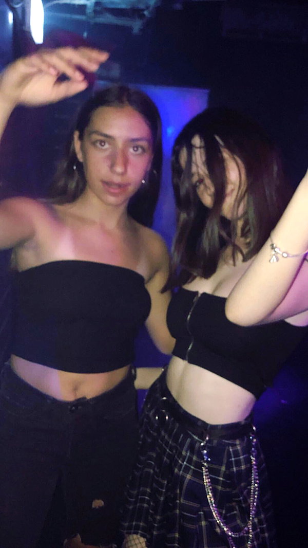 ella.anger instagram image archive image