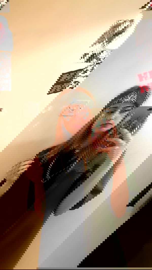 feelbetterinmysweater feelbetterinmysweater archive image