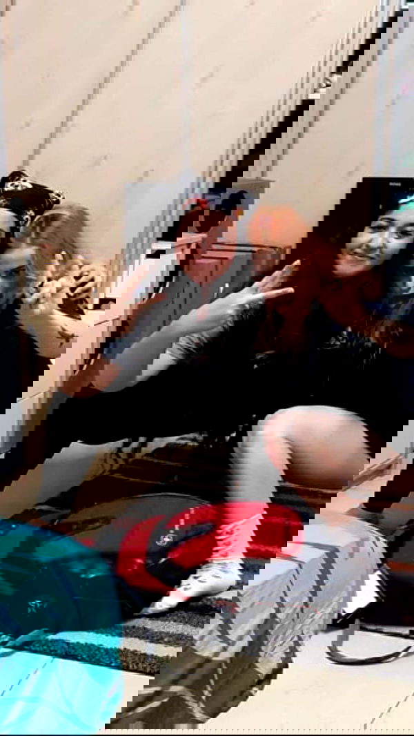 feelbetterinmysweater feelbetterinmysweater archive image