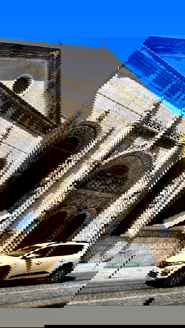 jaroslava_klavir jaroslava_klavir archive image