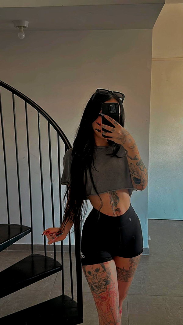 karin_orhov instagram image archive image