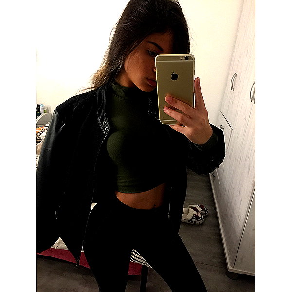 koral_98 instagram image archive image