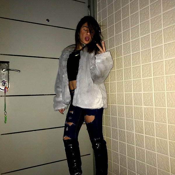 koral_98 instagram image archive image