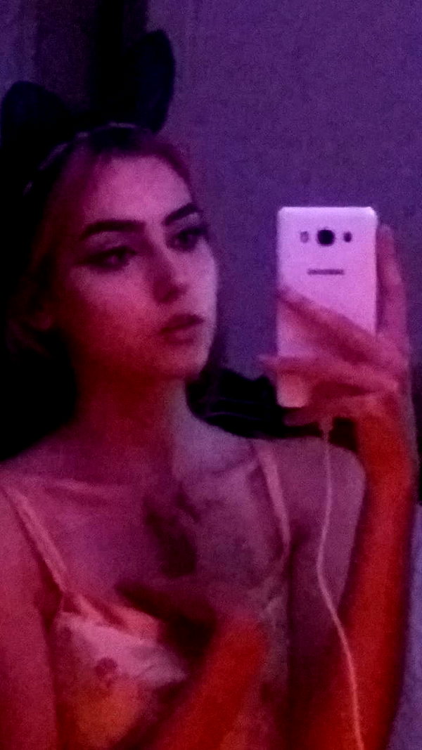 laluzonefinsta instagram image archive image
