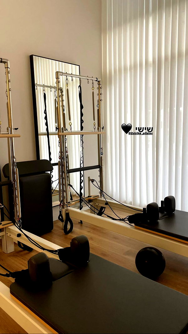 lian.gur instagram image archive image