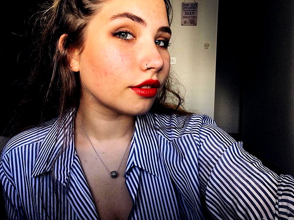 nnicole.gold instagram image archive image