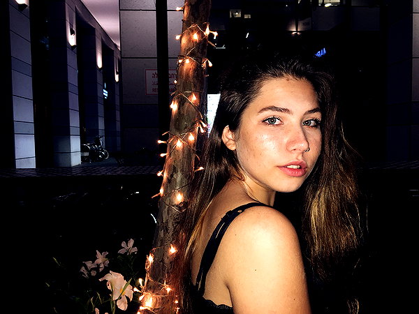 nnicole.gold instagram image archive image