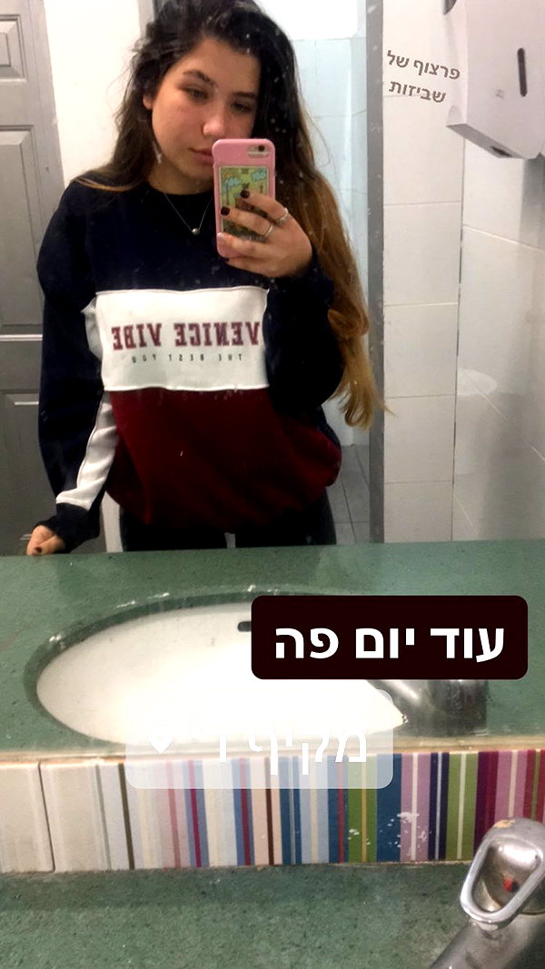 nnicole.gold instagram image archive image
