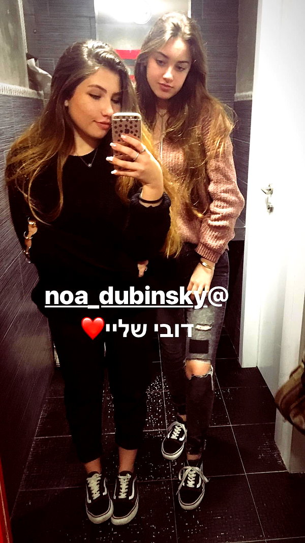 nnicole.gold instagram image archive image