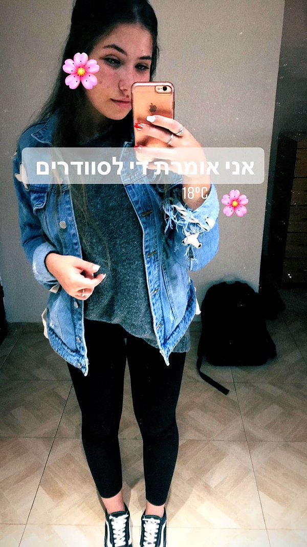 nnicole.gold instagram image archive image