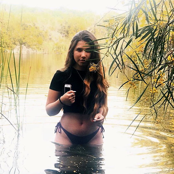 nnicole.gold instagram image archive image