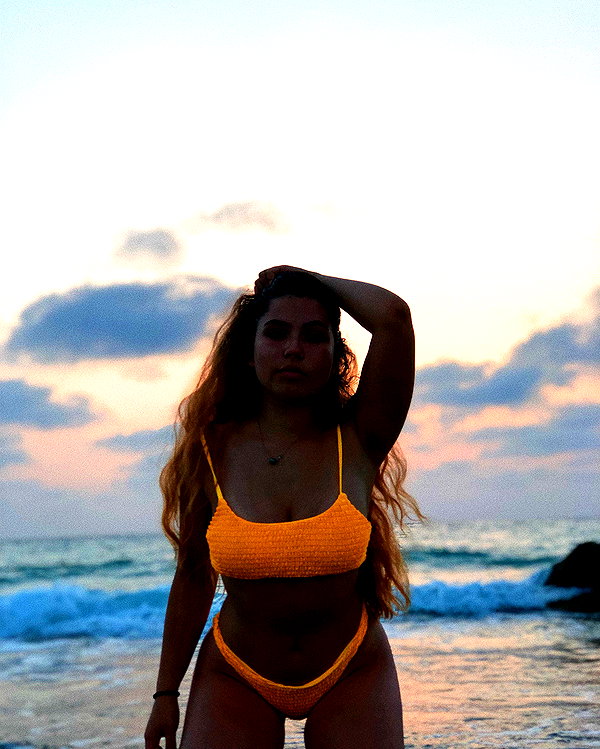 nnicole.gold instagram image archive image