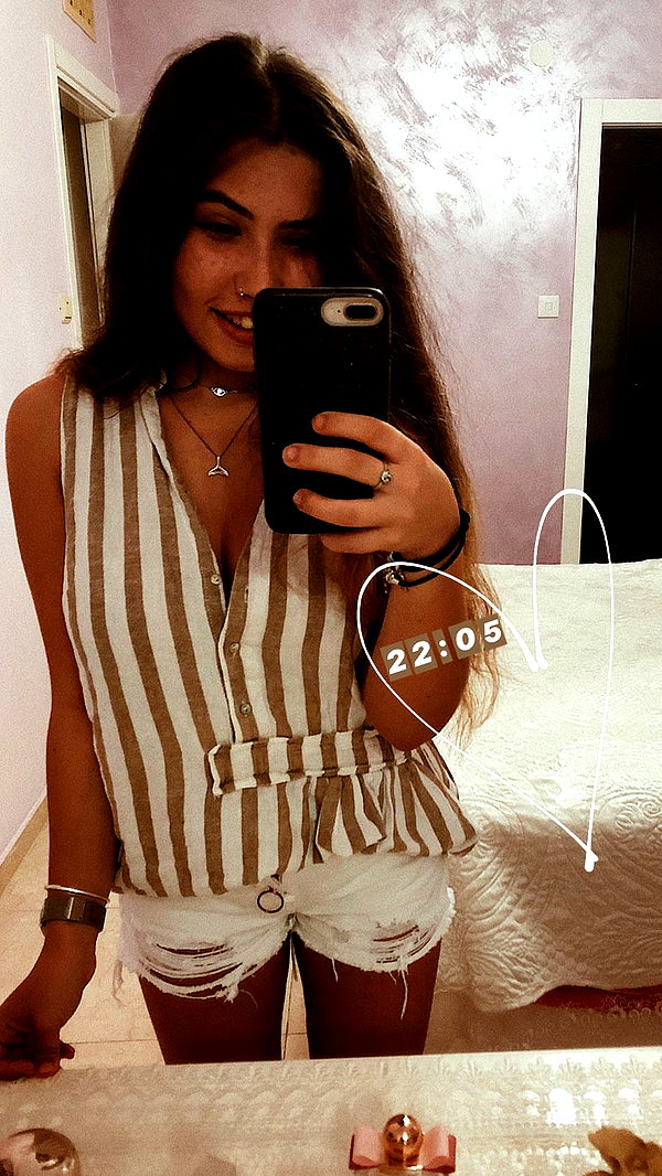 nnicole.gold instagram image archive image