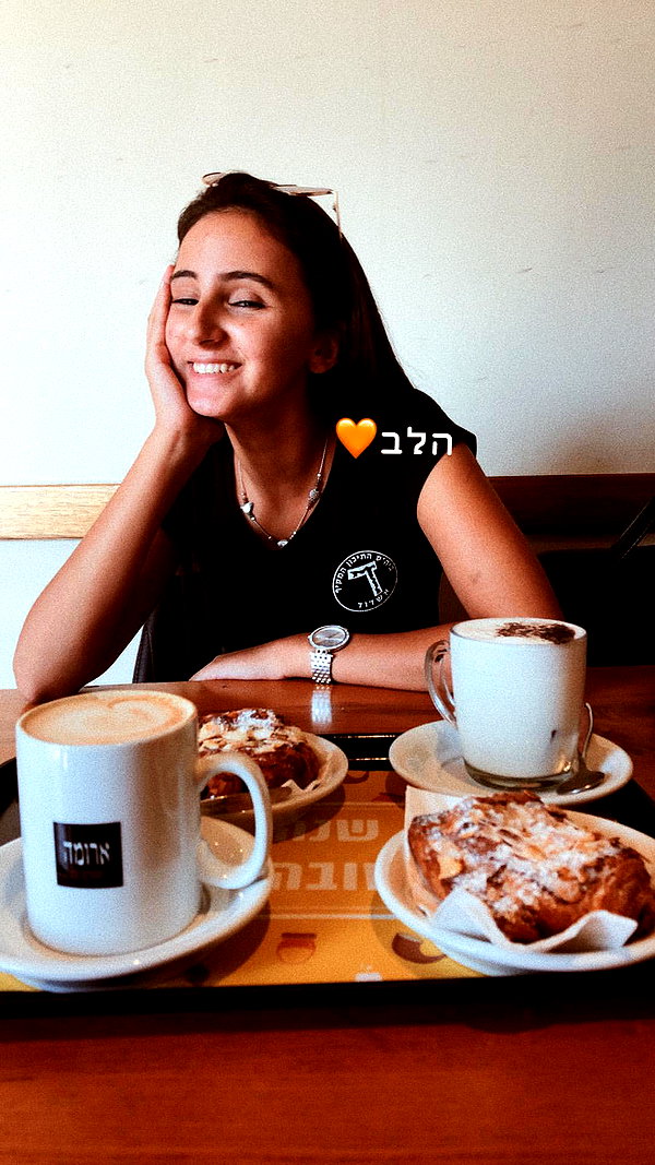 nnicole.gold instagram image archive image