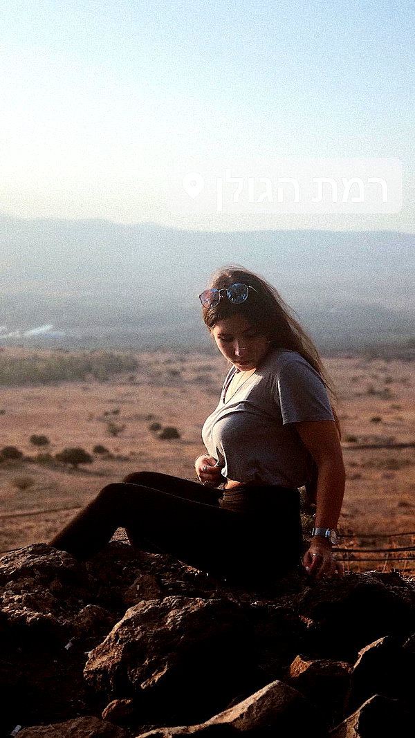nnicole.gold instagram image archive image