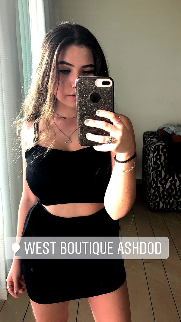 nnicole.gold instagram image archive image