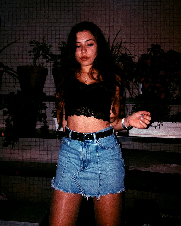 nnicole.gold instagram image archive image
