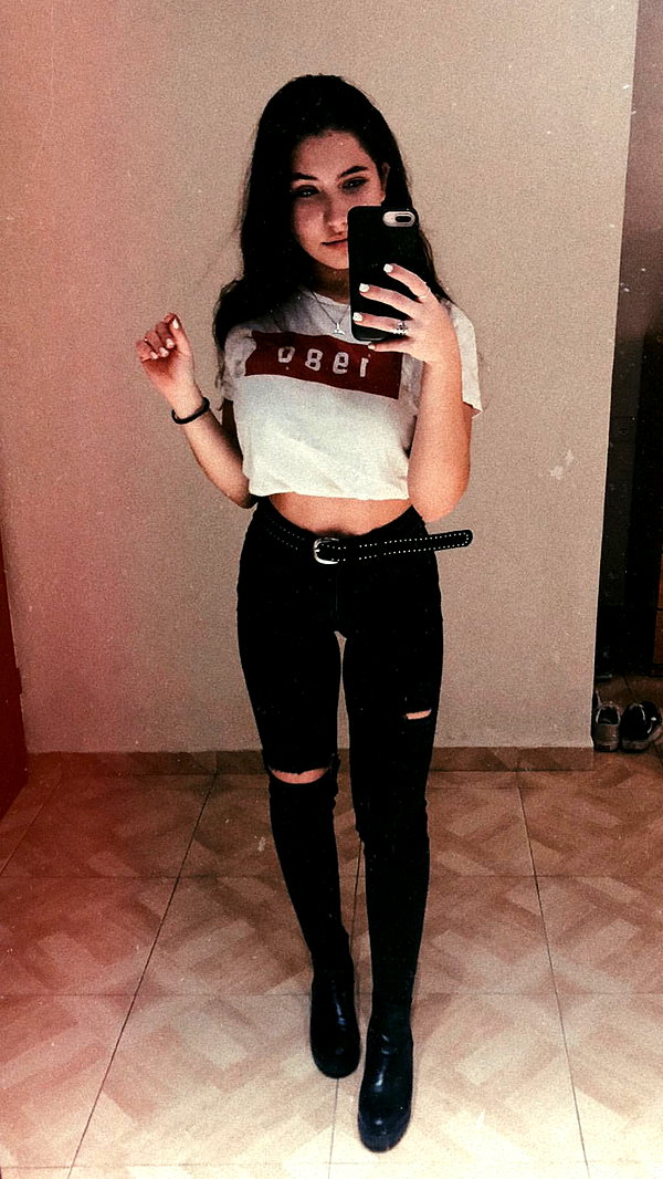 nnicole.gold instagram image archive image