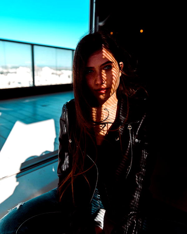 nnicole.gold instagram image archive image